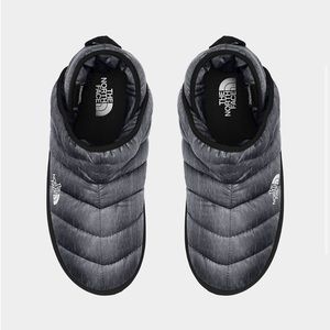 New! The North Face Thermoball Traction Bootie. Women’s size 9.